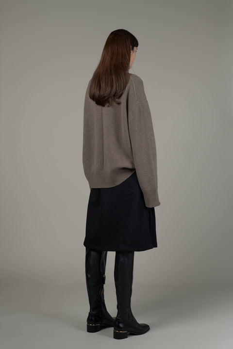 ST-5050 High Neck Phoebe Sweater-Brown